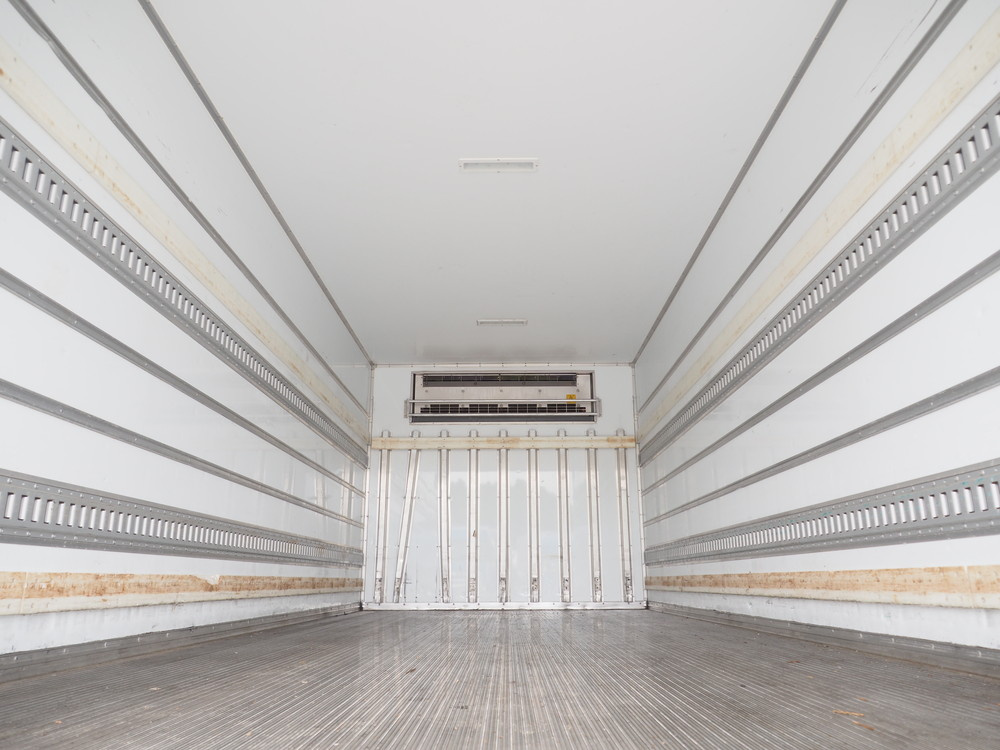 いすゞ フォワード 冷凍バン 中型 2RG-FRR90T2 年式 R1[写真13]