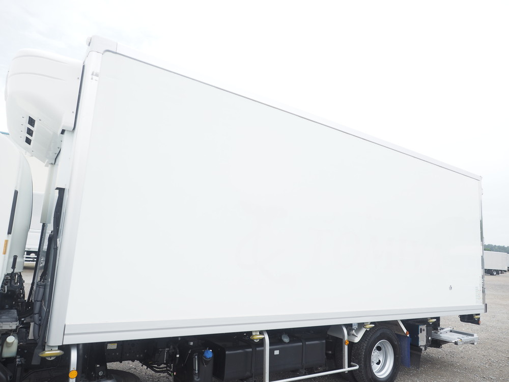 いすゞ フォワード 冷凍バン 中型 2RG-FRR90T2 年式 R1[写真12]