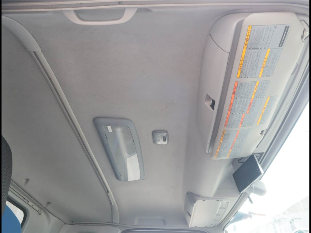 いすゞ ギガ ウイング車 大型 2PG-CYJ77C 年式 R2[写真10]