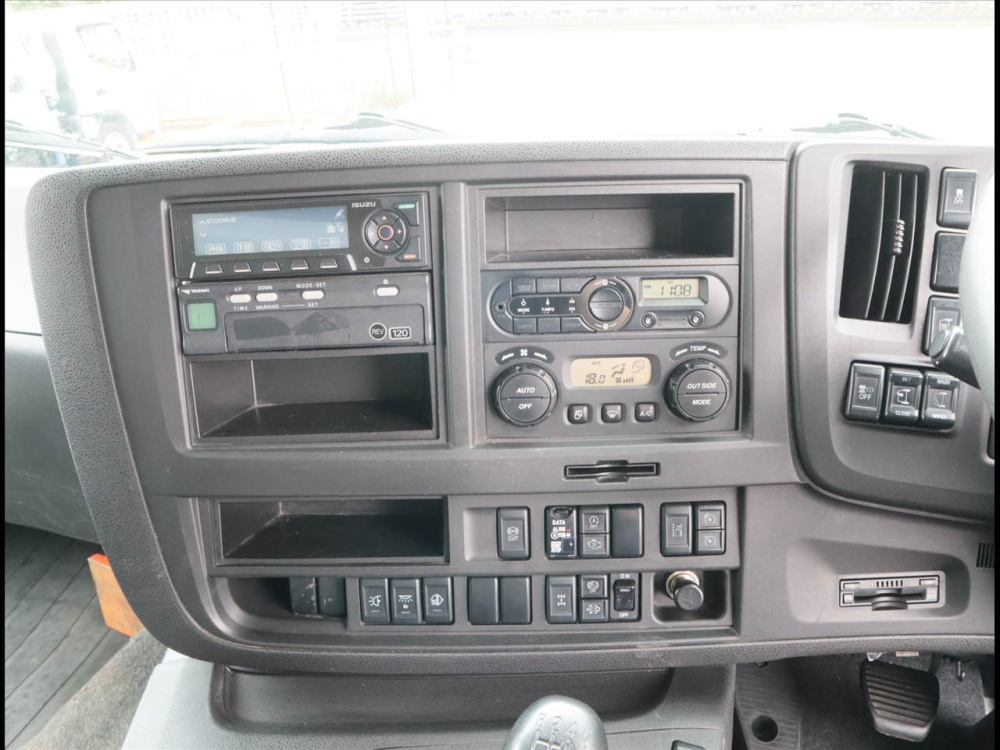 いすゞ ギガ ウイング車 大型 2PG-CYJ77C 年式 R2[写真14]