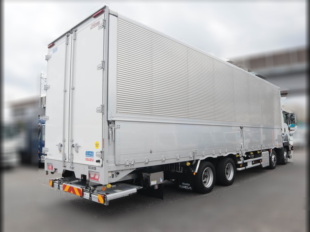 いすゞ ギガ ウイング車 大型 2PG-CYJ77C 年式 R2[写真03]