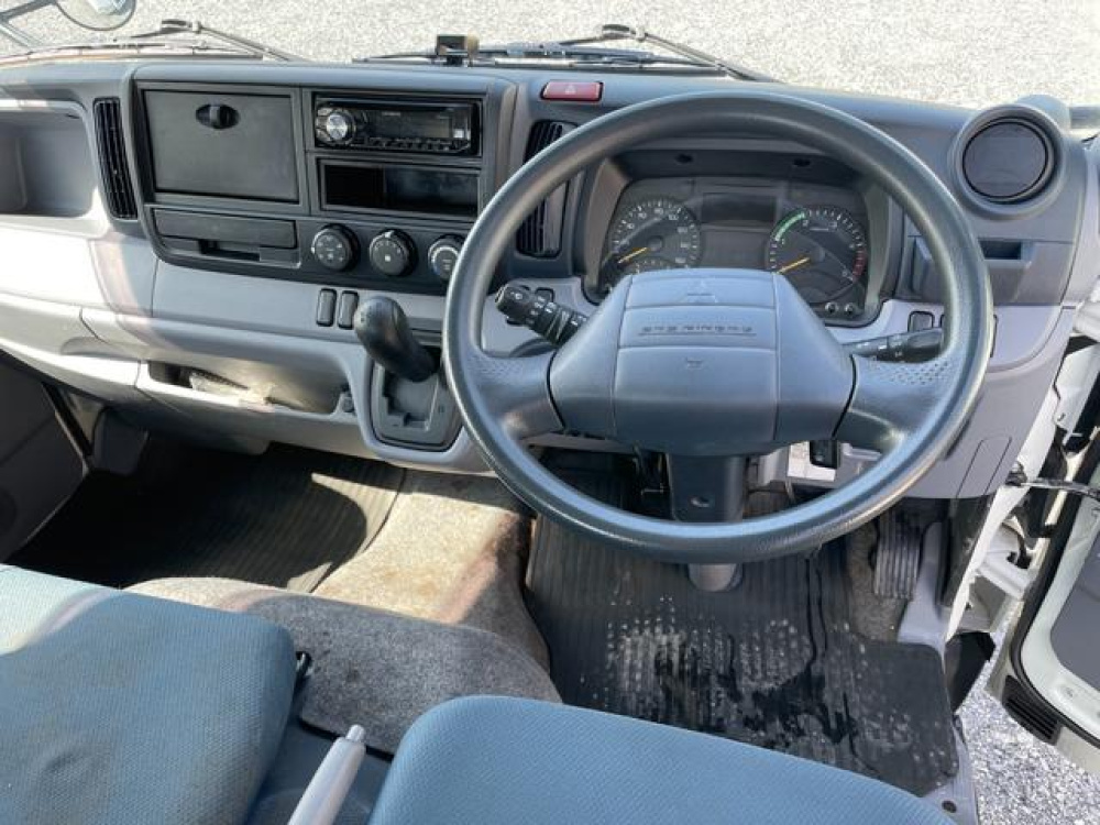 三菱ふそう キャンター 平ボディ 小型 TKG-FEA20 年式 H25[写真12]