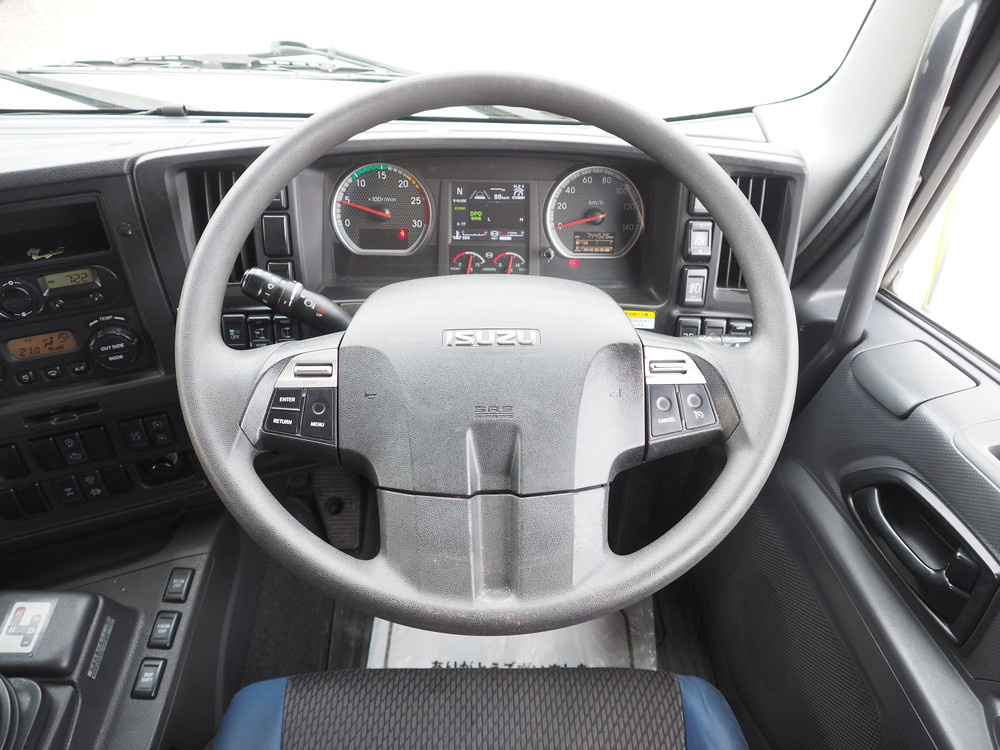 いすゞ ギガ ウイング車 大型 QPG-CYJ77B 年式 H28[写真27]
