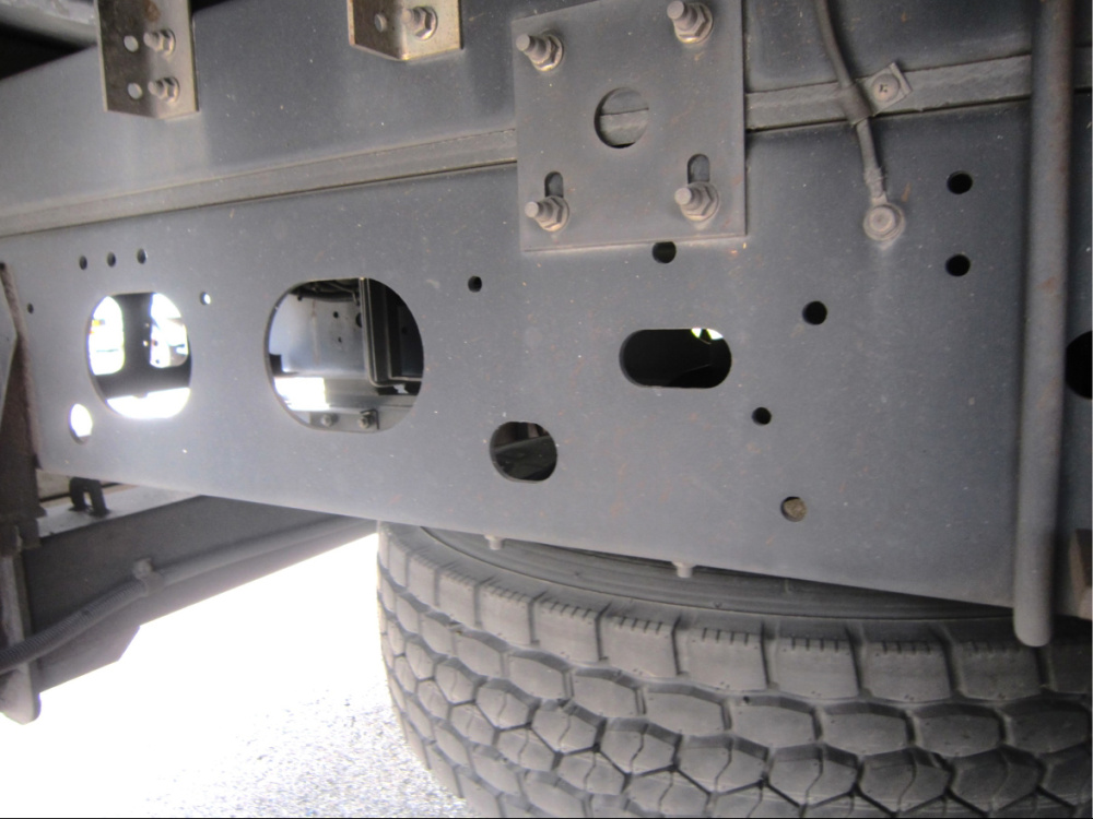 いすゞ フォワード バン車 中型 TKG-FRR90S2 年式 H28[写真13]