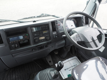 いすゞ フォワード 冷凍バン 中型 2RG-FRR90T2 年式 R1 [写真19]