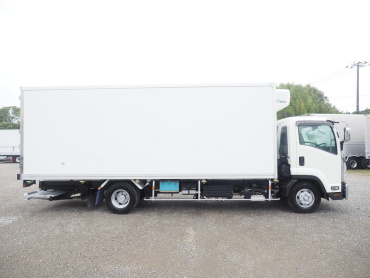 いすゞ フォワード 冷凍バン 中型 2RG-FRR90T2 年式 R1 [写真09]