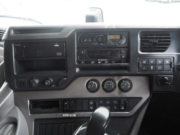 UDトラックス クオン 冷凍バン 大型 2PG-CD5CA 年式 H30[写真35]
