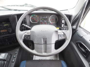 いすゞ ギガ ウイング車 大型 QPG-CYJ77B 年式 H28 [写真27]