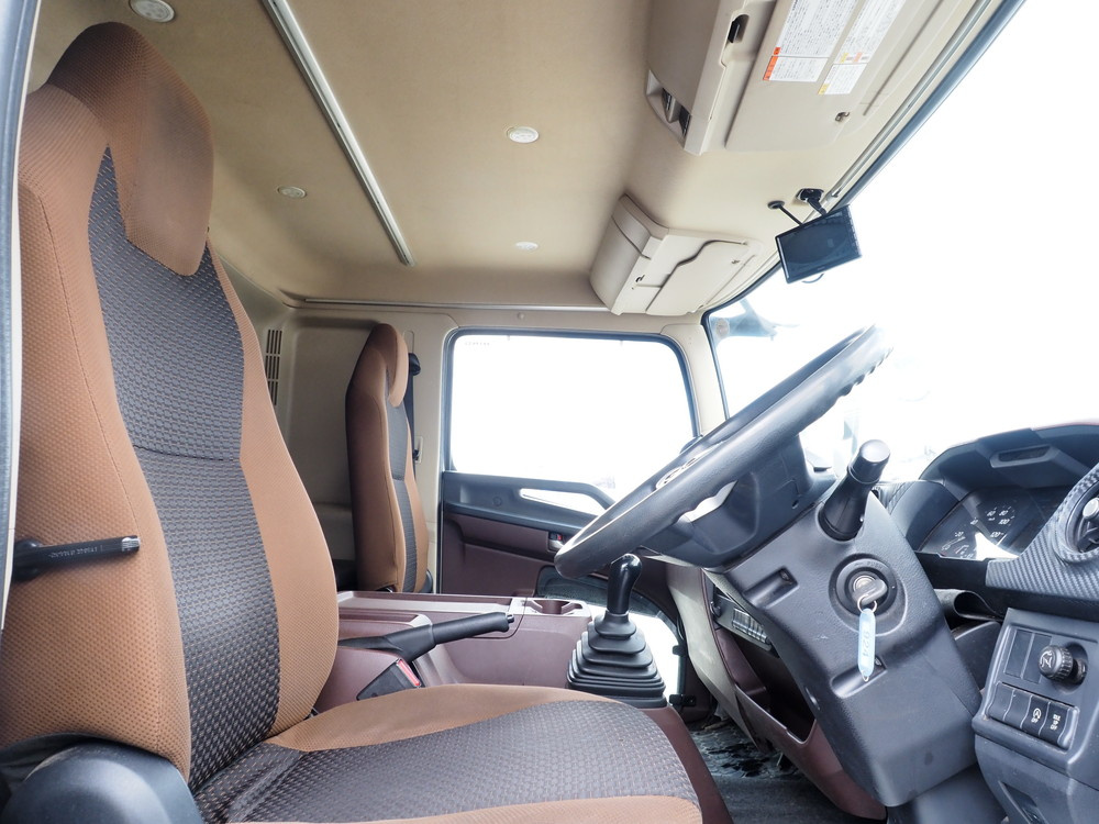 日野 レンジャー 冷凍バン 中型 2PG-FD2ABG 年式 H30[写真18]