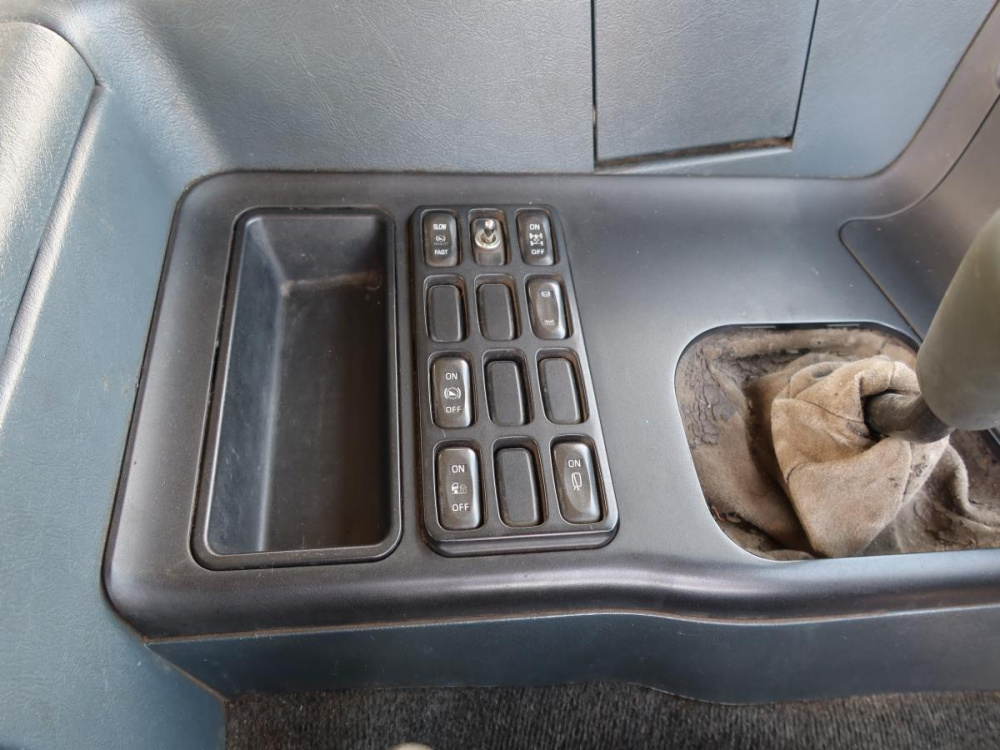 三菱ふそう スーパーグレート ユニック 大型 KL-FV50MSY 年式 H17[写真38]