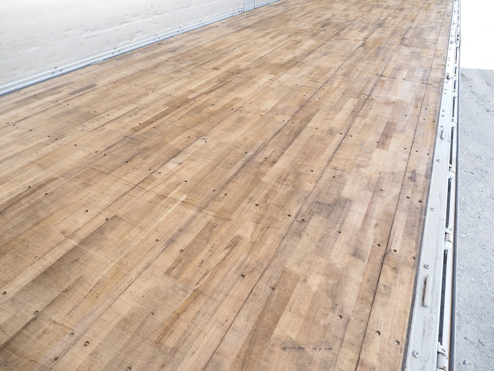 いすゞ ギガ ウイング車 大型 QPG-CYJ77B 年式 H28[写真19]