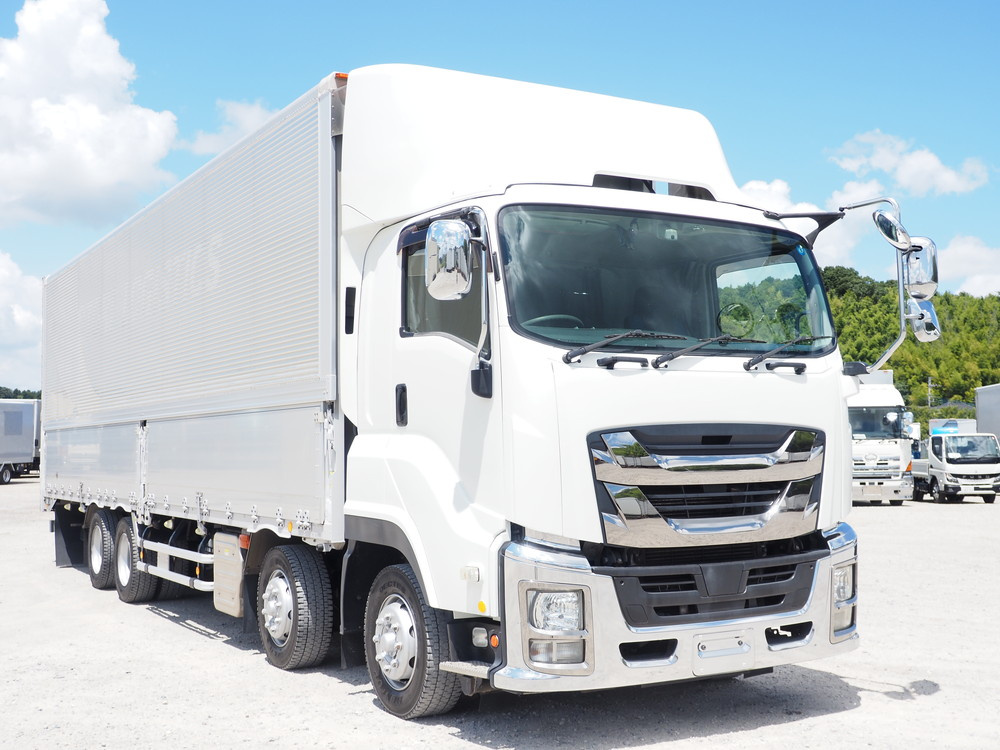 いすゞ ギガ ウイング車 大型 QPG-CYJ77B 年式 H28[写真04]