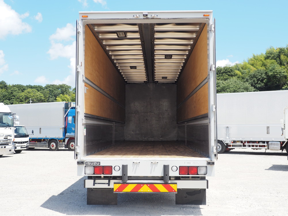 いすゞ ギガ ウイング車 大型 QPG-CYJ77B 年式 H28[写真21]