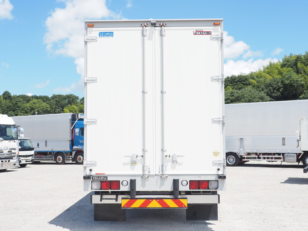 いすゞ ギガ ウイング車 大型 QPG-CYJ77B 年式 H28[写真06]