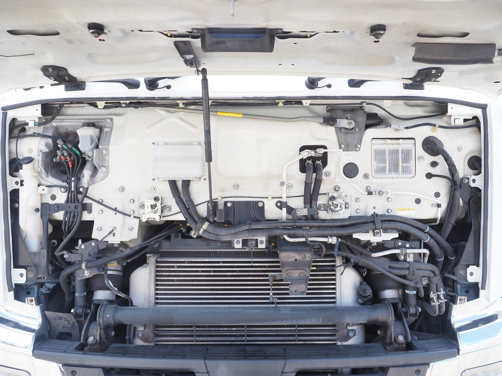 いすゞ ギガ ウイング車 大型 QPG-CYJ77B 年式 H28[写真38]