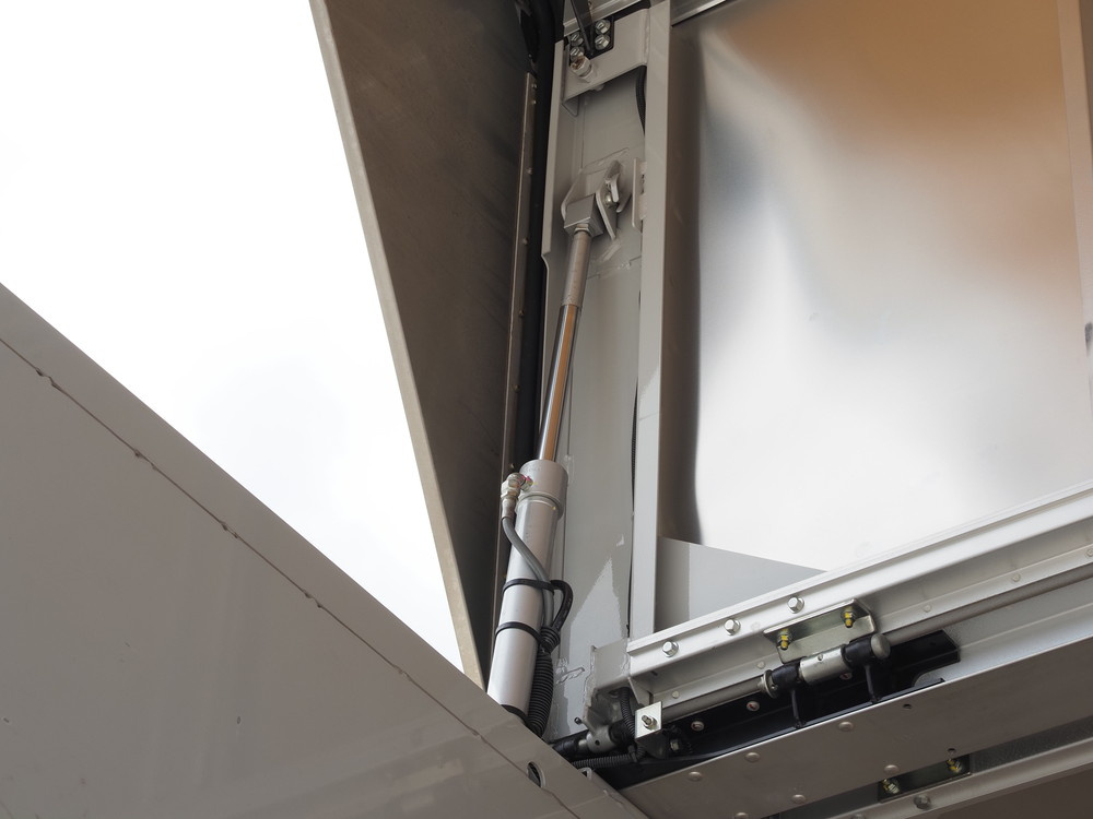 いすゞ フォワード ウイング車 中型 2RG-FRR90T2 年式 H30[写真16]