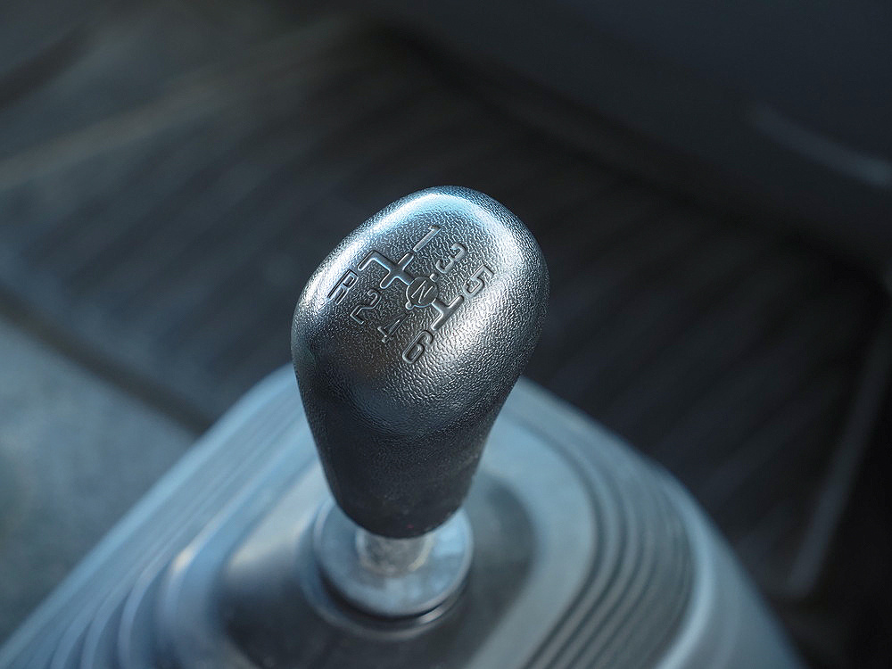 いすゞ フォワード ウイング車 中型 2RG-FRR90T2 年式 H30[写真29]