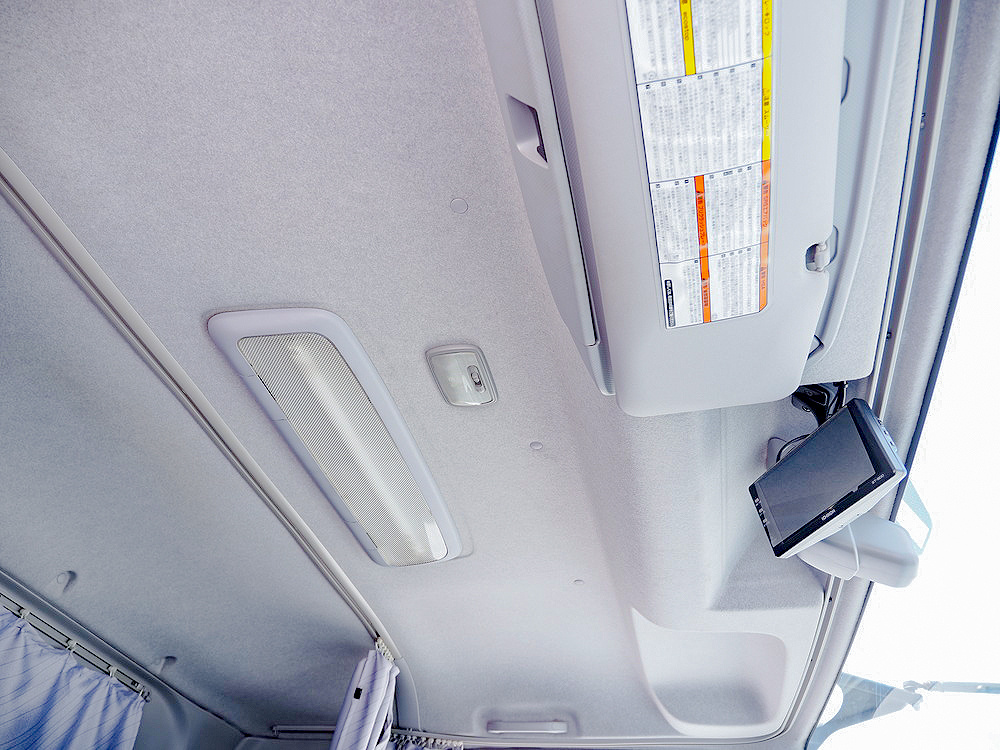 いすゞ フォワード ウイング車 中型 2RG-FRR90T2 年式 H30[写真33]