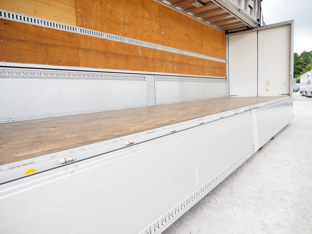 いすゞ ギガ ウイング車 大型 2PG-CYJ77C 年式 R1[写真20]