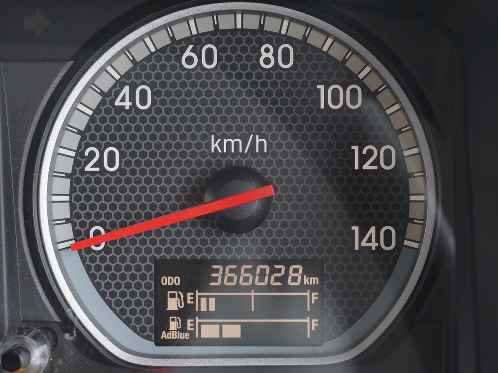 いすゞ ギガ ウイング車 大型 2PG-CYJ77C 年式 R1[写真37]