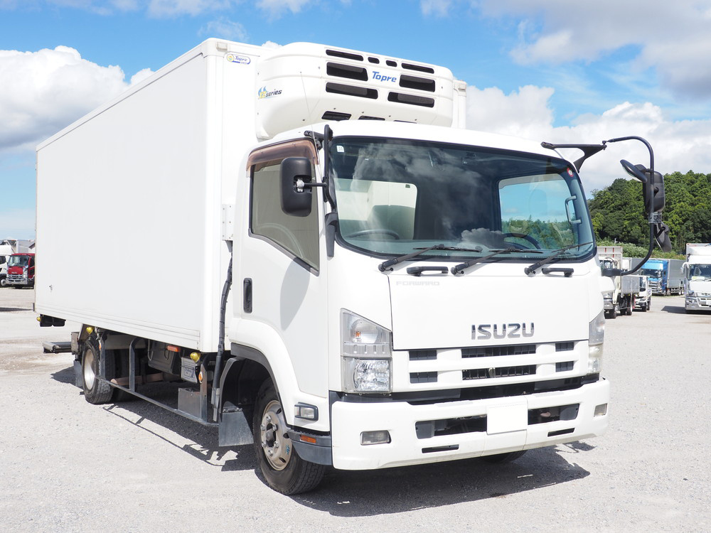 いすゞ フォワード 冷凍バン 中型 TKG-FRR90S2 年式 H24[写真03]