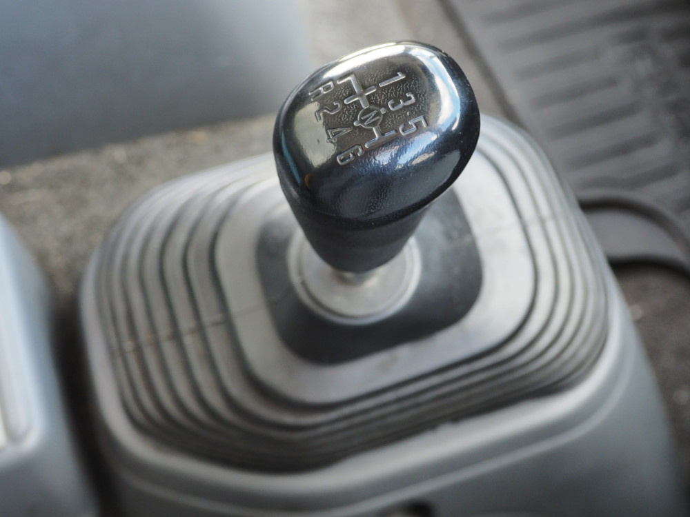 いすゞ フォワード 冷凍バン 中型 TKG-FRR90S2 年式 H24[写真26]