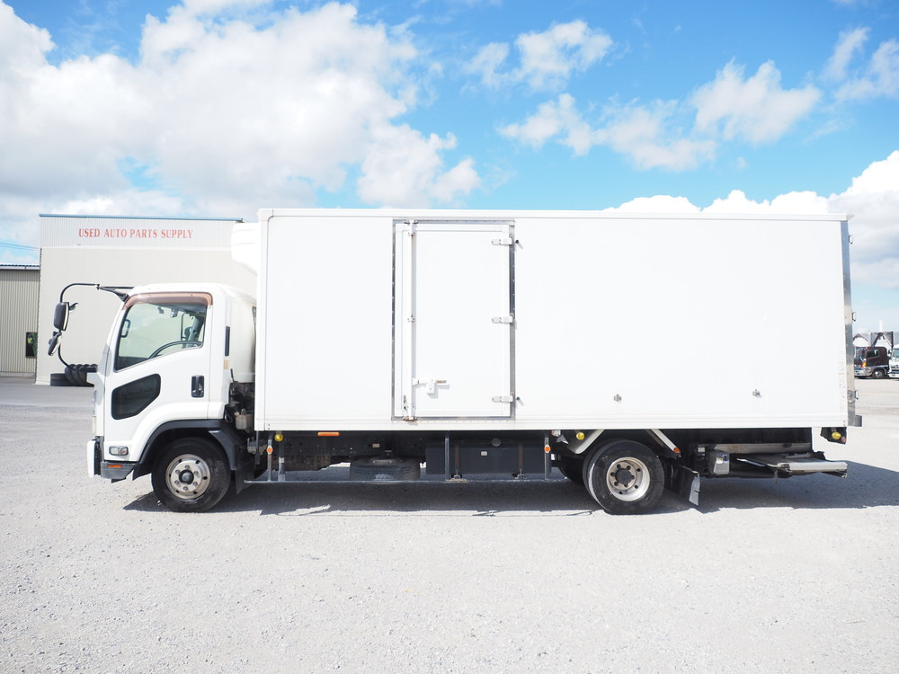 いすゞ フォワード 冷凍バン 中型 TKG-FRR90S2 年式 H24[写真10]