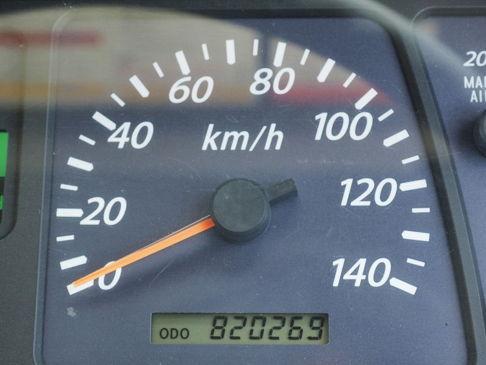 いすゞ ギガ ウイング車 大型 QKG-CYJ77A 年式 H27[写真37]