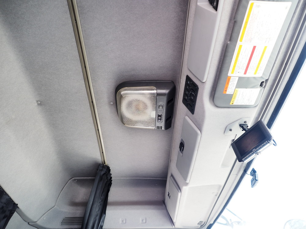 いすゞ ギガ ウイング車 大型 QKG-CYJ77A 年式 H27[写真35]