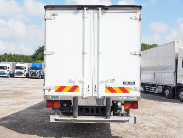 いすゞ フォワード 冷凍バン 中型 TKG-FRR90S2 年式 H25 [写真05]