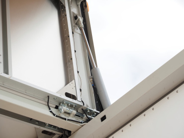 いすゞ フォワード ウイング車 中型 2RG-FRR90T2 年式 R3 [写真20]