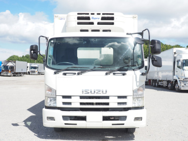 いすゞ フォワード 冷凍バン 中型 TKG-FRR90S2 年式 H24 [写真02]