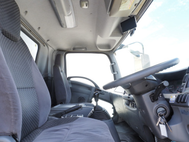 いすゞ フォワード 冷凍バン 中型 TKG-FRR90S2 年式 H24 [写真24]