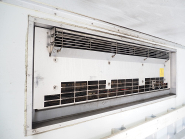 いすゞ フォワード 冷凍バン 中型 TKG-FRR90S2 年式 H24 [写真18]