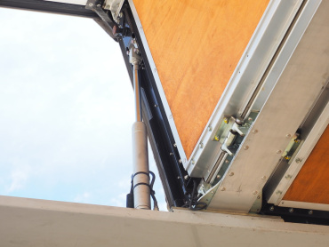 いすゞ ギガ ウイング車 大型 QKG-CYJ77A 年式 H27 [写真12]