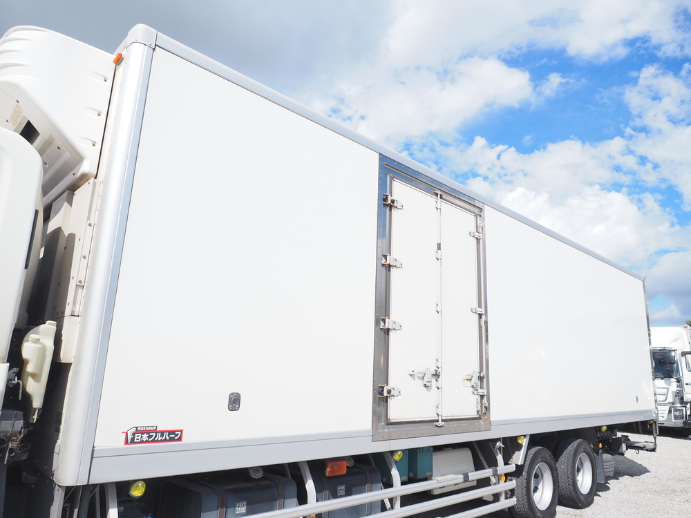 いすゞ ギガ 冷凍バン 大型 2KG-CYY77CY 年式 H30[写真11]