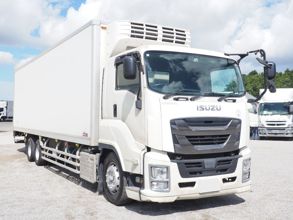 いすゞ ギガ 冷凍バン 大型 2KG-CYY77CY 年式 H30[写真03]