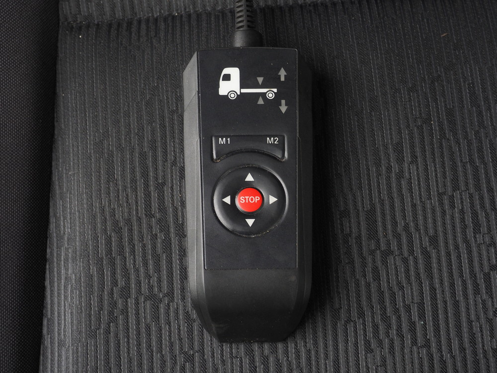 三菱ふそう スーパーグレート 冷凍ウイング 大型 2PG-FU74HZ 年式 R2[写真39]