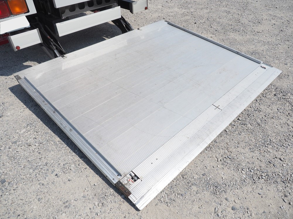 いすゞ フォワード ウイング車 中型 TKG-FRR90T2 年式 H26[写真25]