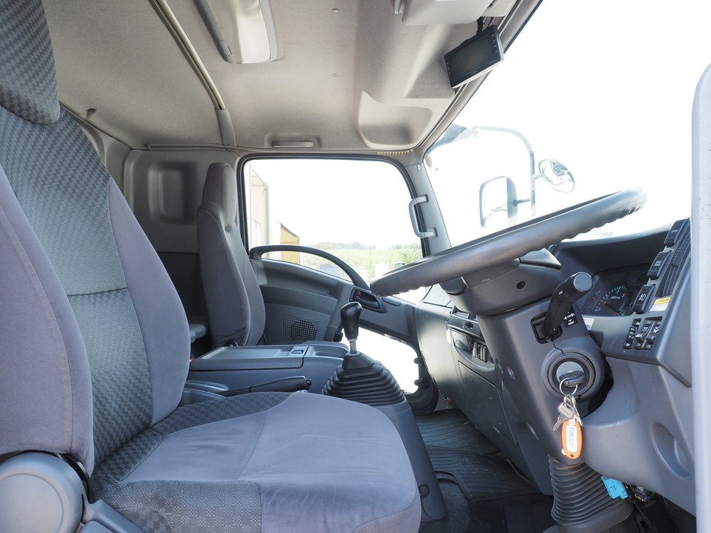 いすゞ フォワード ウイング車 中型 TKG-FRR90T2 年式 H26[写真28]