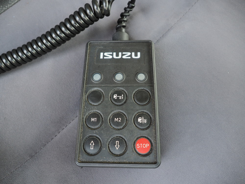 いすゞ フォワード ウイング車 中型 TKG-FRR90T2 年式 H26[写真32]