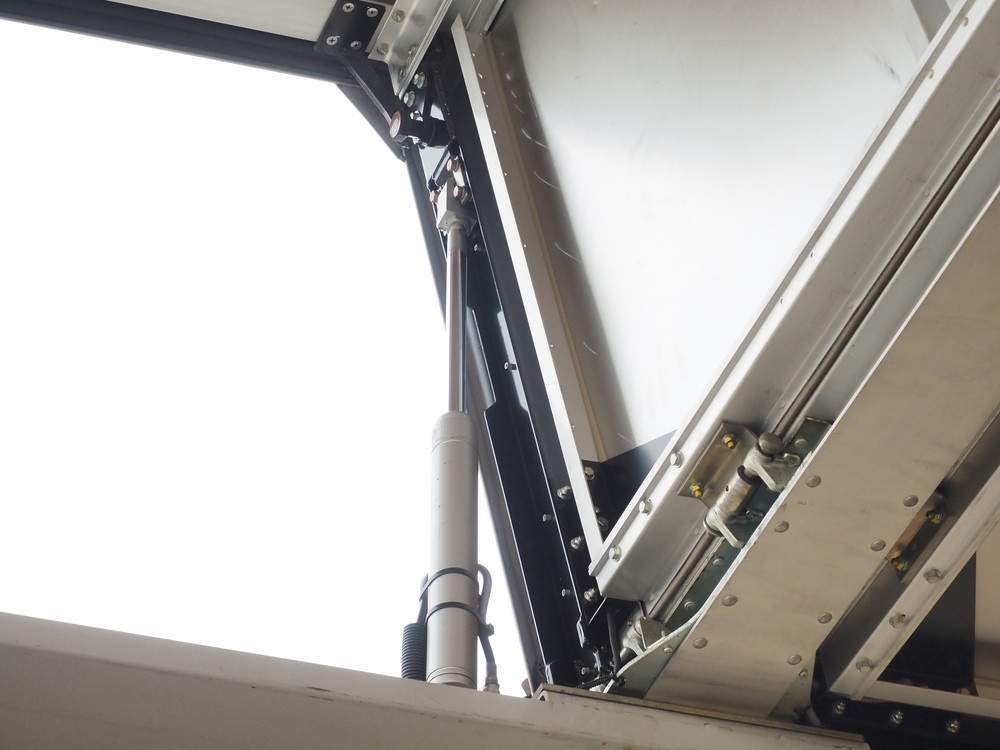 日野 プロフィア ウイング車 大型 QPG-FW1EXEG 年式 H27[写真11]