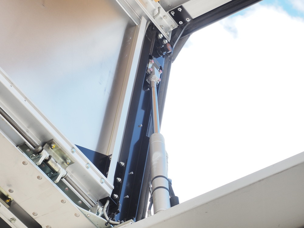 日野 プロフィア ウイング車 大型 QPG-FW1EXEG 年式 H27[写真16]