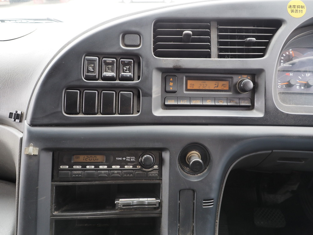 いすゞ ギガ ウイング車 大型 QKG-CYJ77A 年式 H24[写真27]