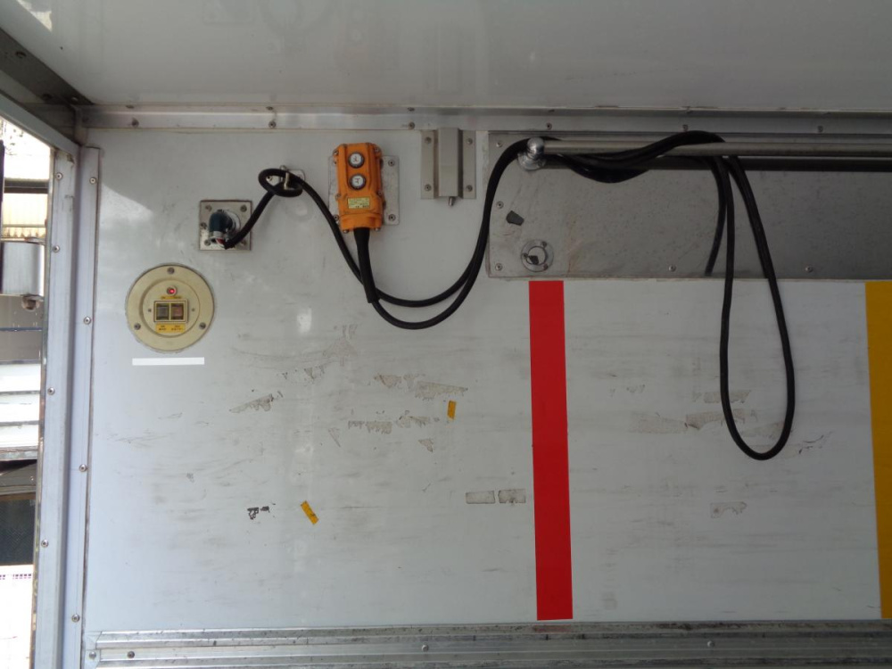 日野 レンジャー２ 冷凍バン 中型 2KG-FC2ABA 年式 H30[写真12]