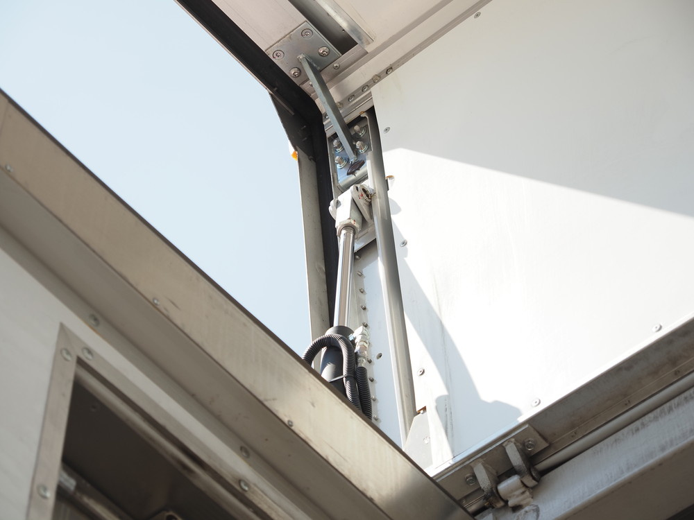 三菱ふそう スーパーグレート 冷凍ウイング 大型 2PG-FU74HZ 年式 R2[写真20]