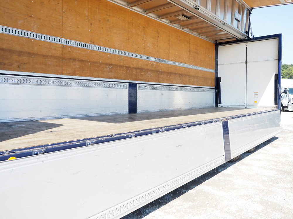 いすゞ ギガ ウイング車 大型 2PG-CYJ77C 年式 H30[写真21]