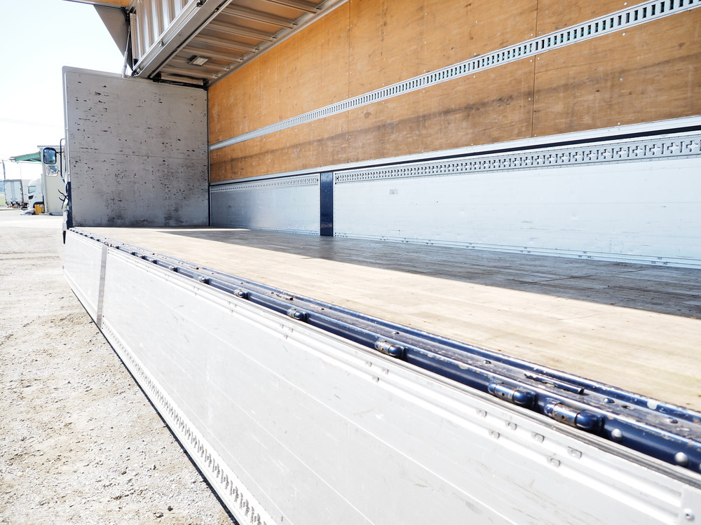 いすゞ ギガ ウイング車 大型 2PG-CYJ77C 年式 H30[写真20]