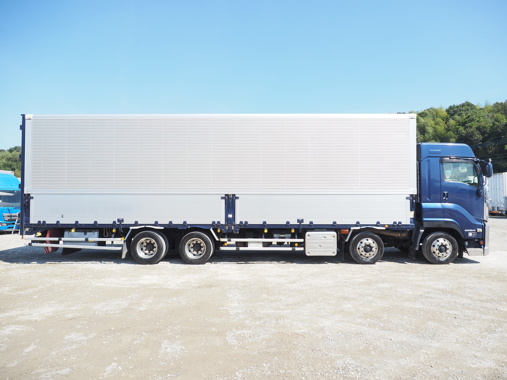 いすゞ ギガ ウイング車 大型 2PG-CYJ77C 年式 H30[写真10]