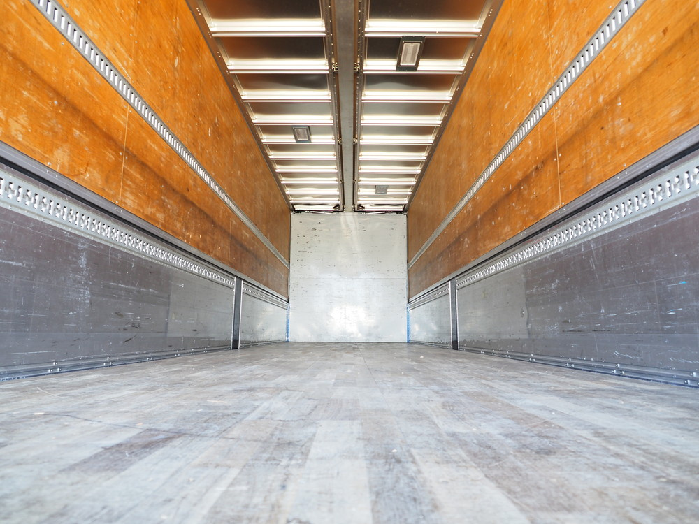 いすゞ ギガ ウイング車 大型 2PG-CYJ77C 年式 H30[写真27]